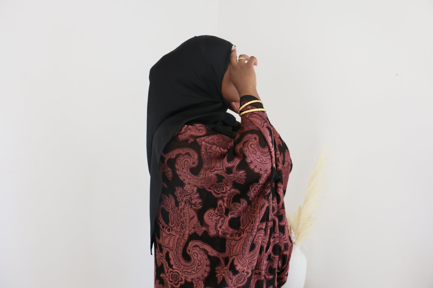 Dark Paisley Dirac