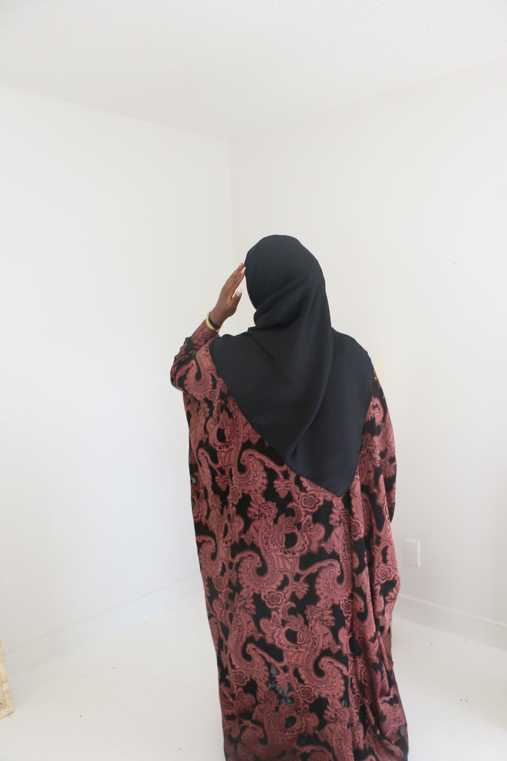 Dark Paisley Dirac 
