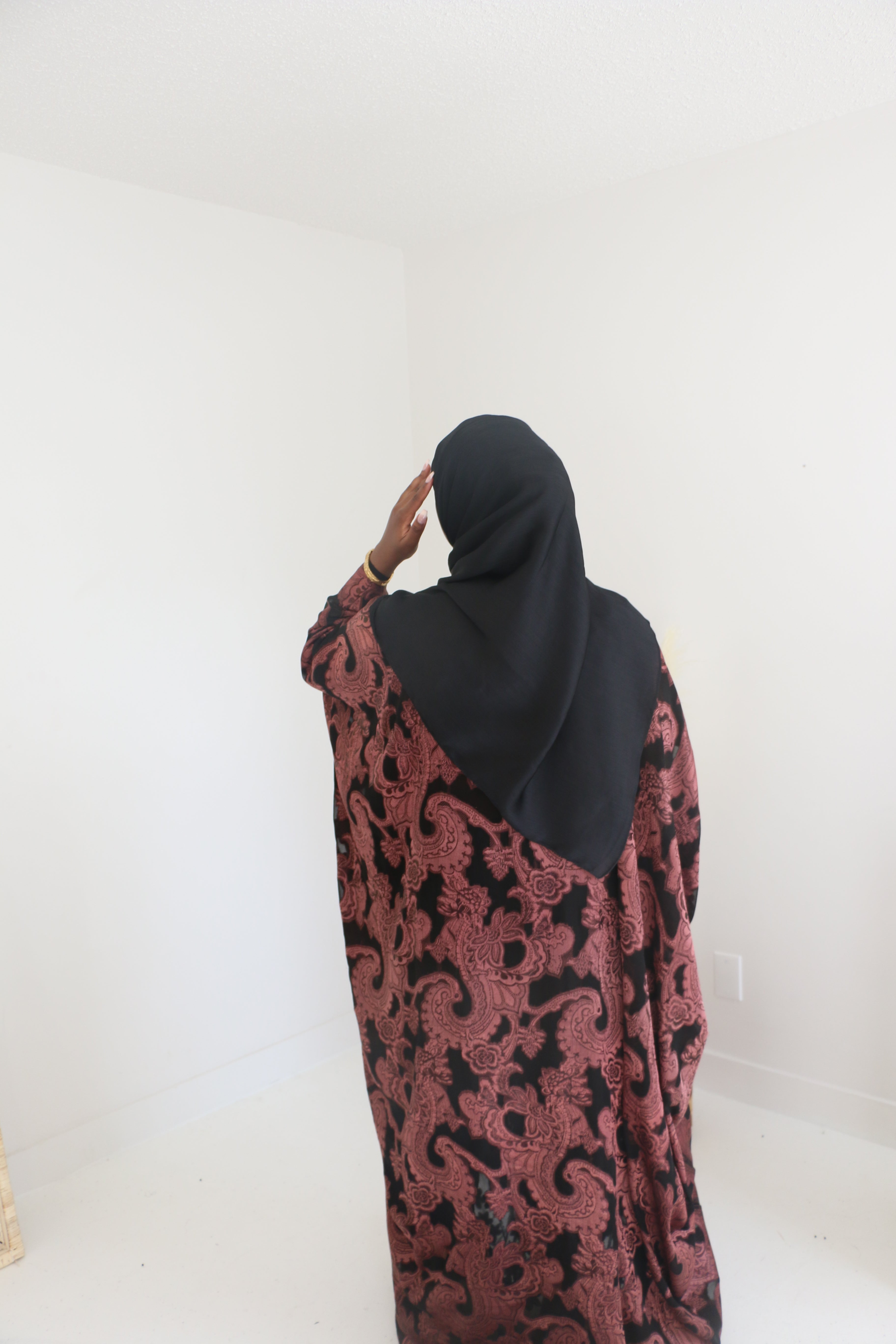Dark Paisley Dirac 